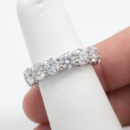 Shared-Prong Round Diamond Eternity Band