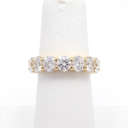 Shared-Prong Round Diamond Eternity Band