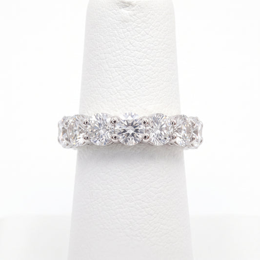 Shared-Prong Round Diamond Eternity Band