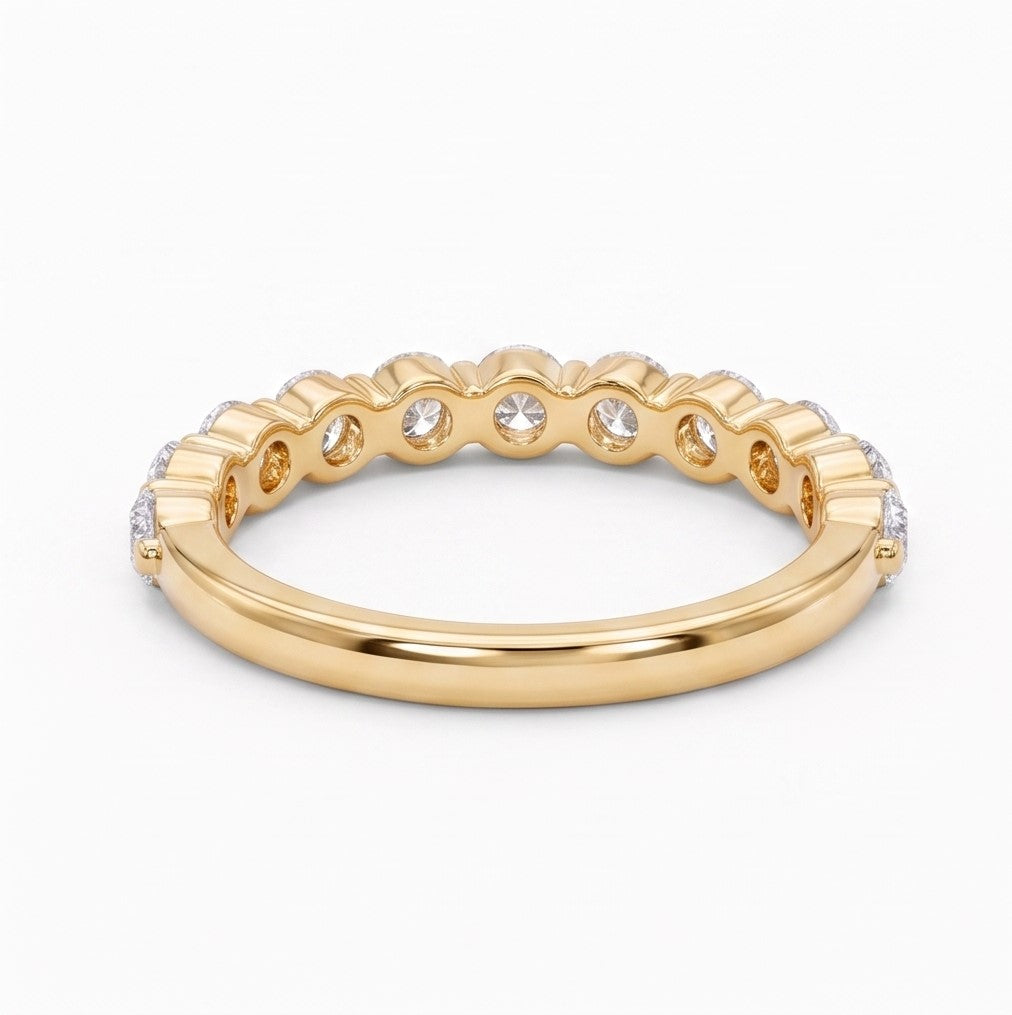 The Hadley - Round Diamond Shared-Prong Wedding Band