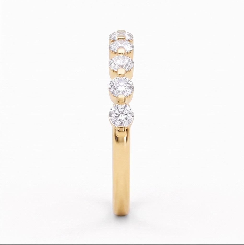 The Hadley - Round Diamond Shared-Prong Wedding Band